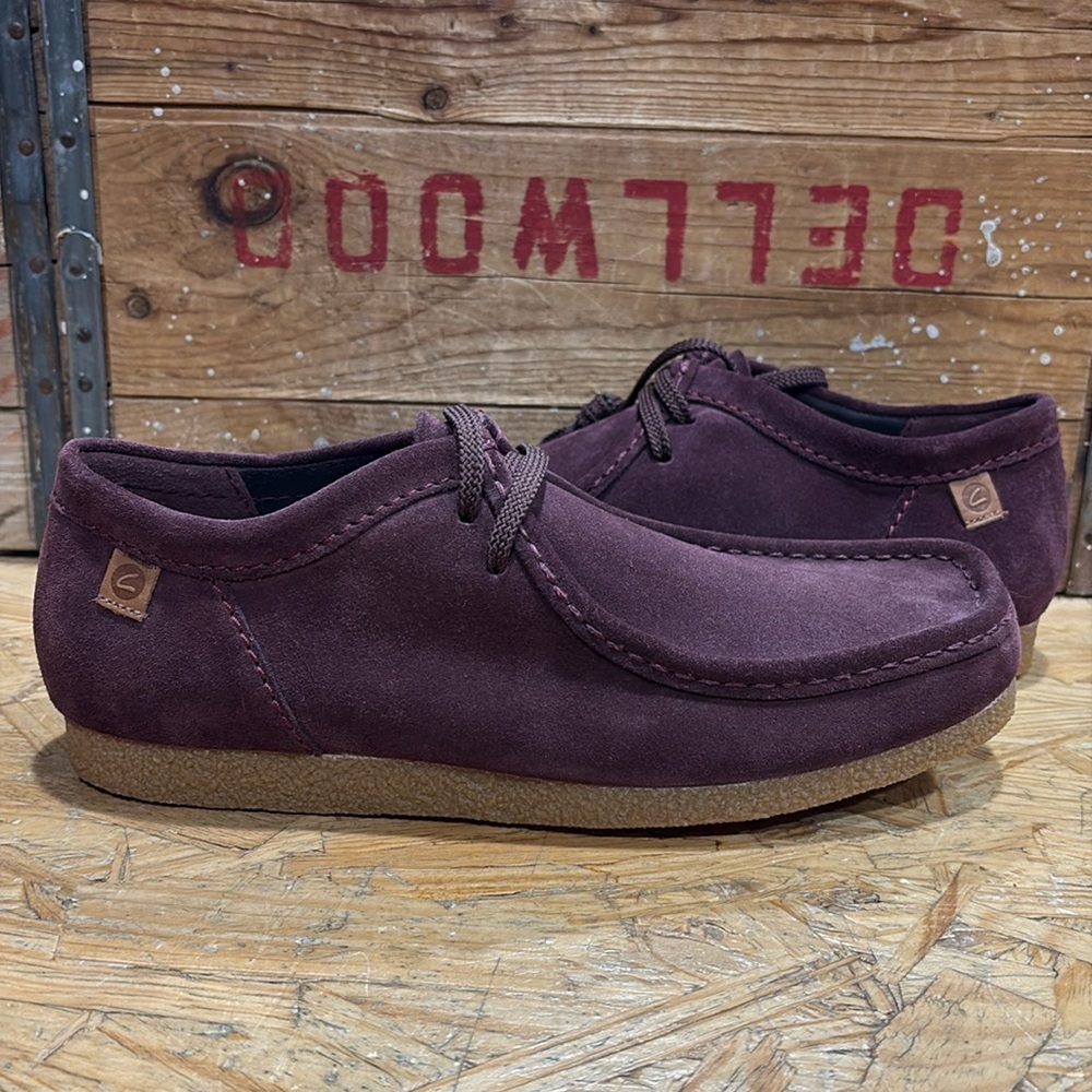 Brand new unworn burgundy suede low discontinued Clarks.